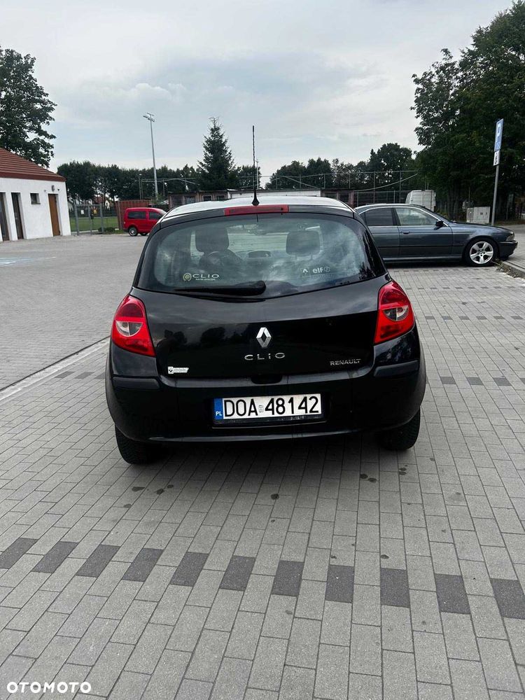 Renault 4 - 5