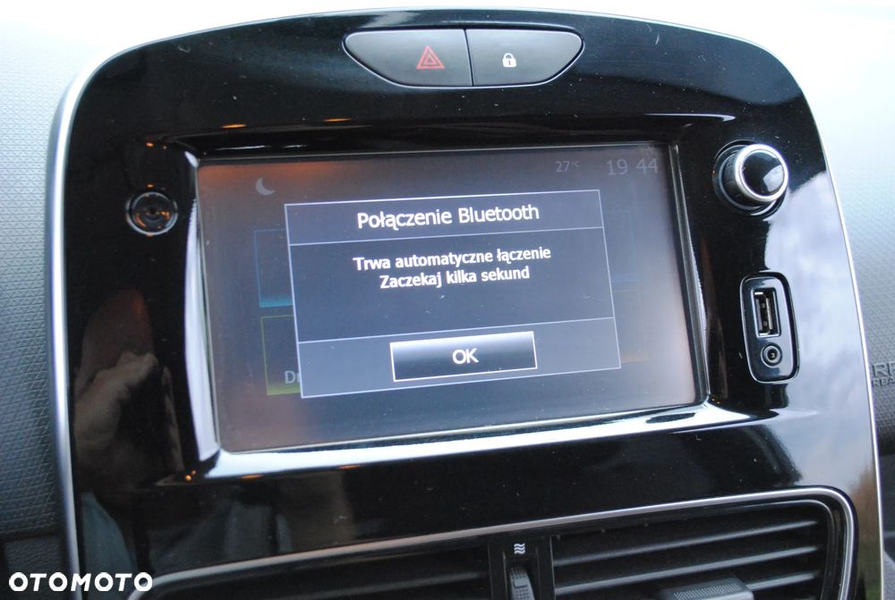 Renault Clio 1.2 16V 75 Business - 12