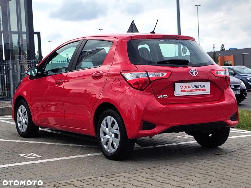 Toyota Yaris - 7