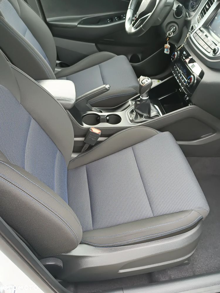 Hyundai Tucson blue 1.6 GDi 2WD Advantage - 12