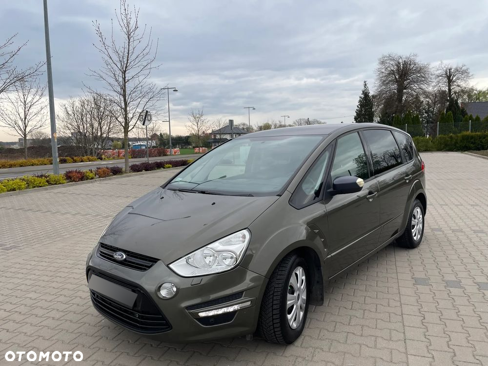 Ford S-Max 2.0 TDCi DPF Titanium - 4
