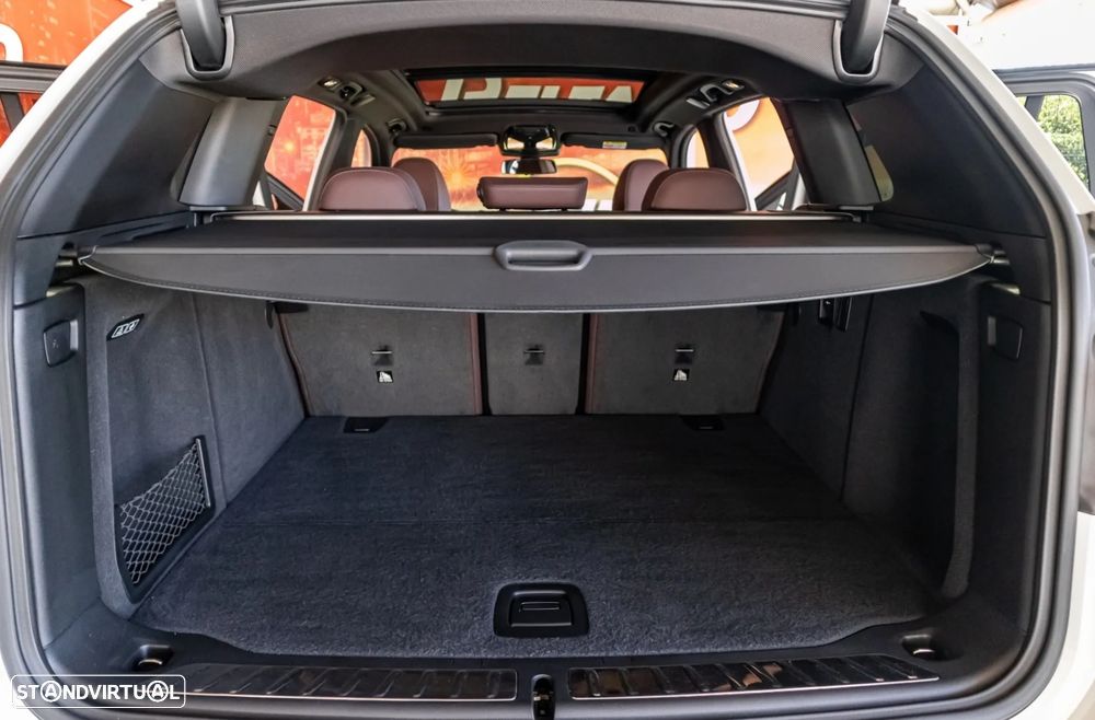 BMW iX3 Inspiring - 31