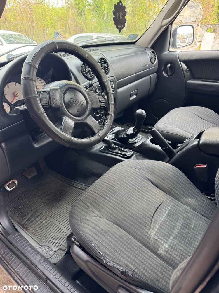 Jeep Cherokee 2.5L CRD Sport - 13