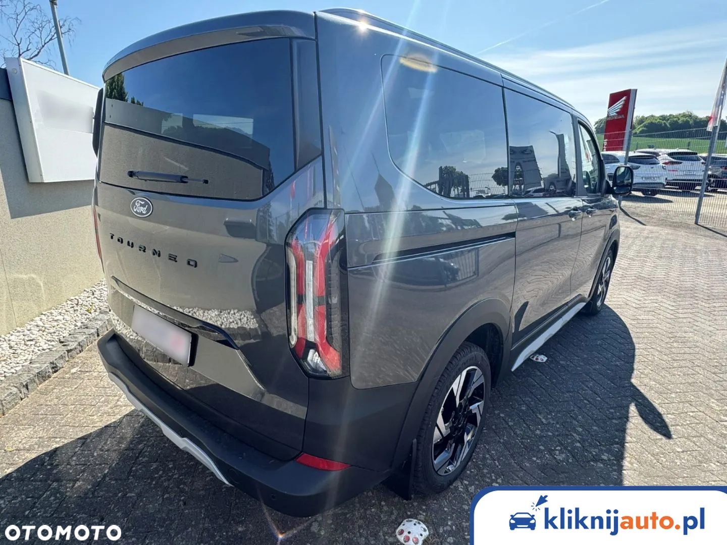 Ford Tourneo Custom 2.0 EcoBlue 320 L2 Active - 3
