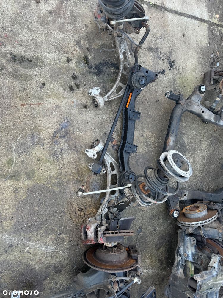 BMW e46 2.0 diesel Zawieszenie przód przednie belka sani mcperson ława sanki wachacz amortyzator zwrotnica tył przód tylnie przednie - 1