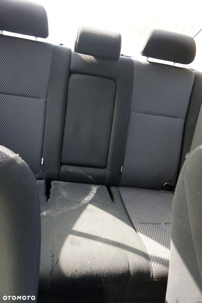 KANAPA TYLNA COROLLA E15 LIFT SEDAN  TOYOTA 2010-2013 - 3