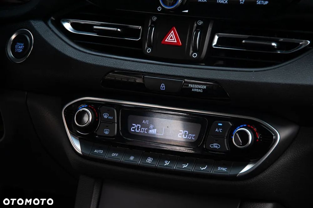 Hyundai i30 1.5 T-GDI 48V Premium - 13