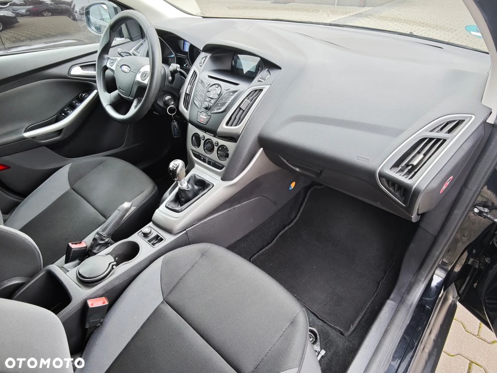Ford Focus 1.0 EcoBoost Start-Stopp-System TREND - 16