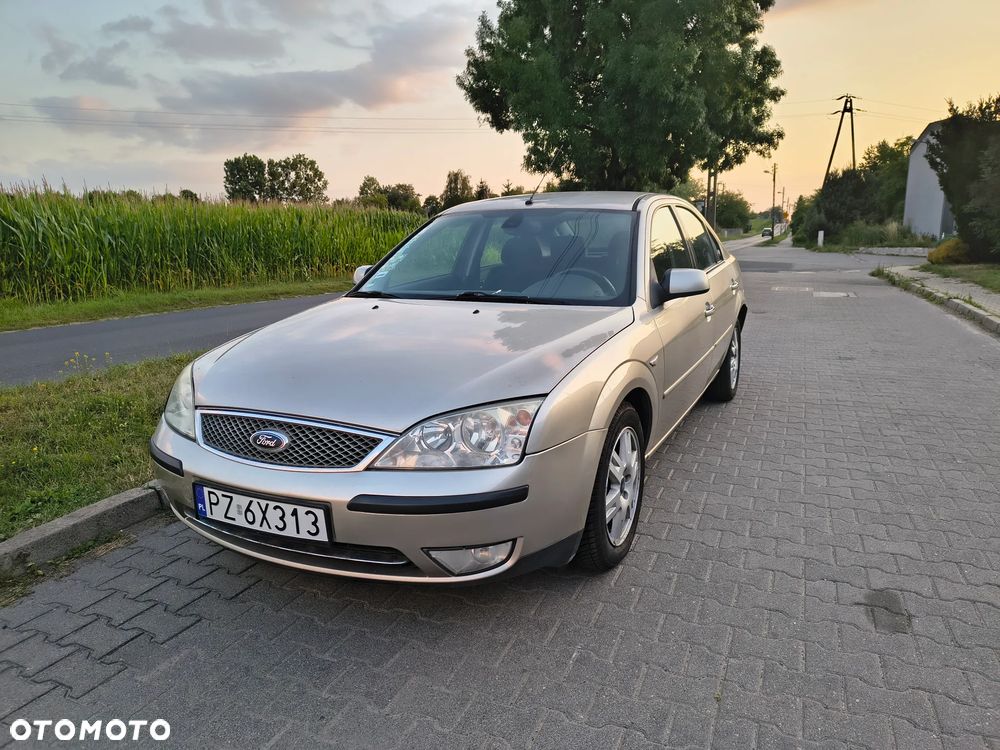 Ford Mondeo 2.0 Ghia - 1