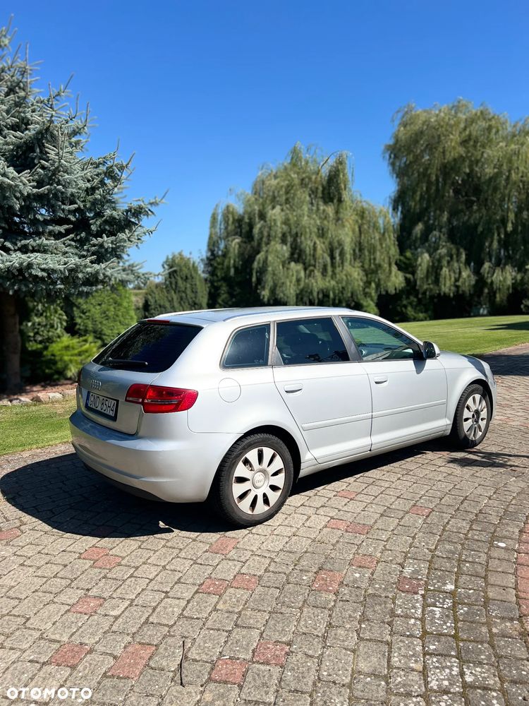 Audi A3 Sportback - 4