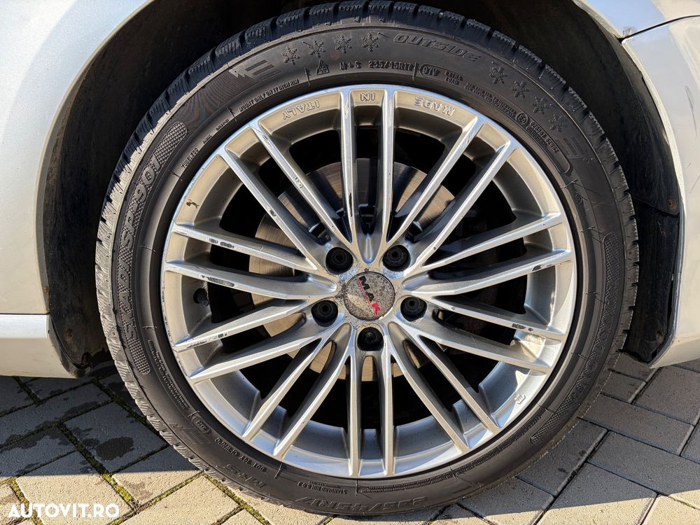 Volkswagen Passat 2.0 TDI BlueMotion Technology Comfortline - 15