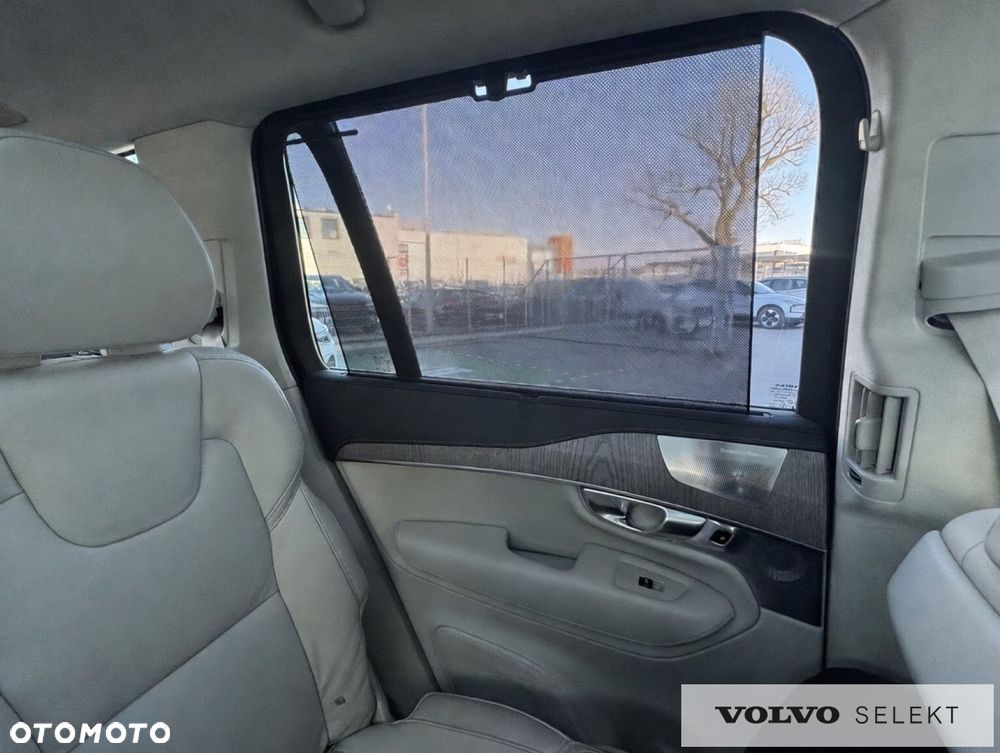 Volvo XC 90 - 39