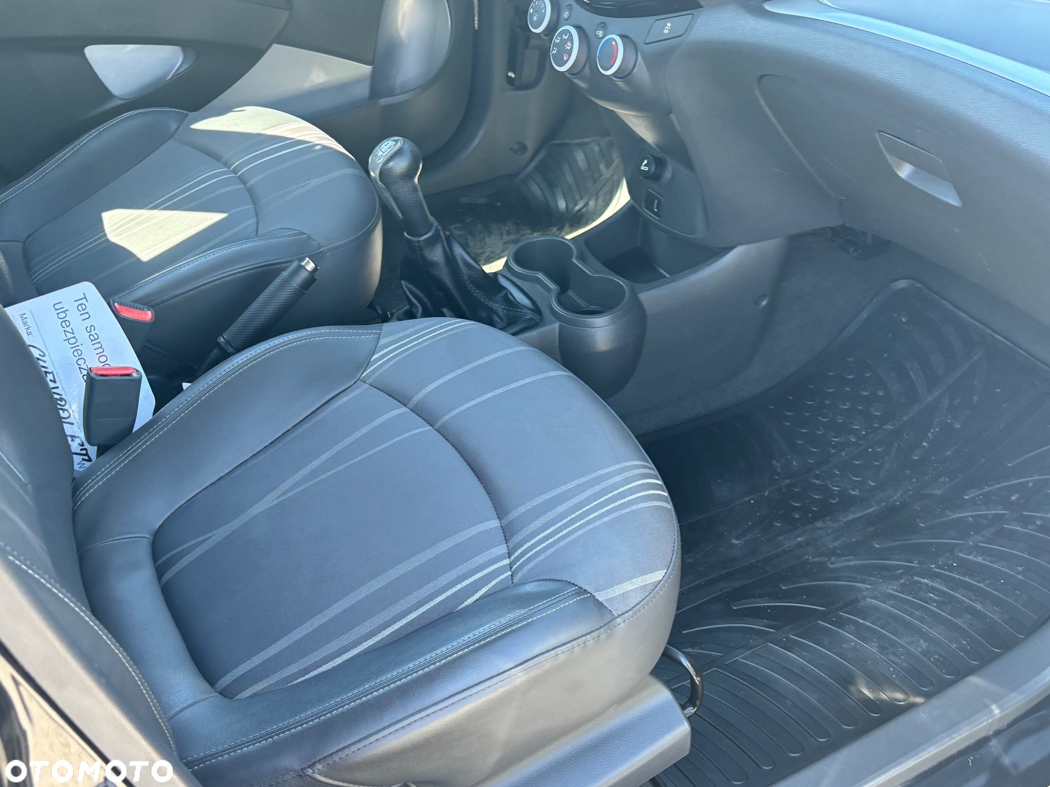 Chevrolet Spark 1.0 Base+ - 26