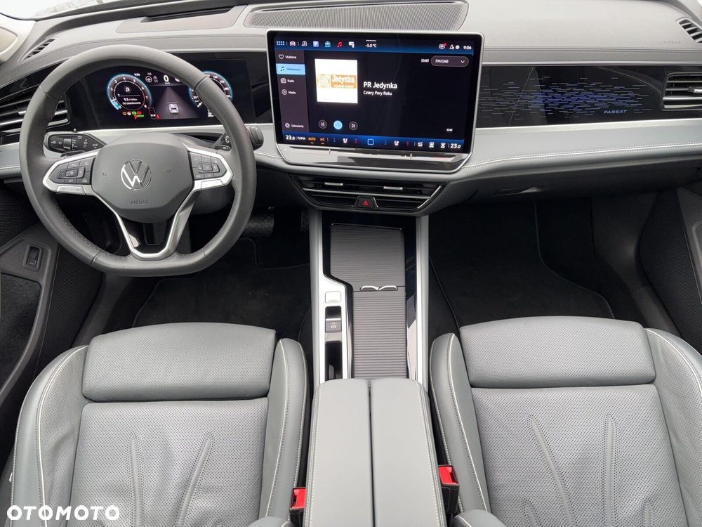 Volkswagen Passat Variant 1.5 TSI ACT mHEV DSG - 16