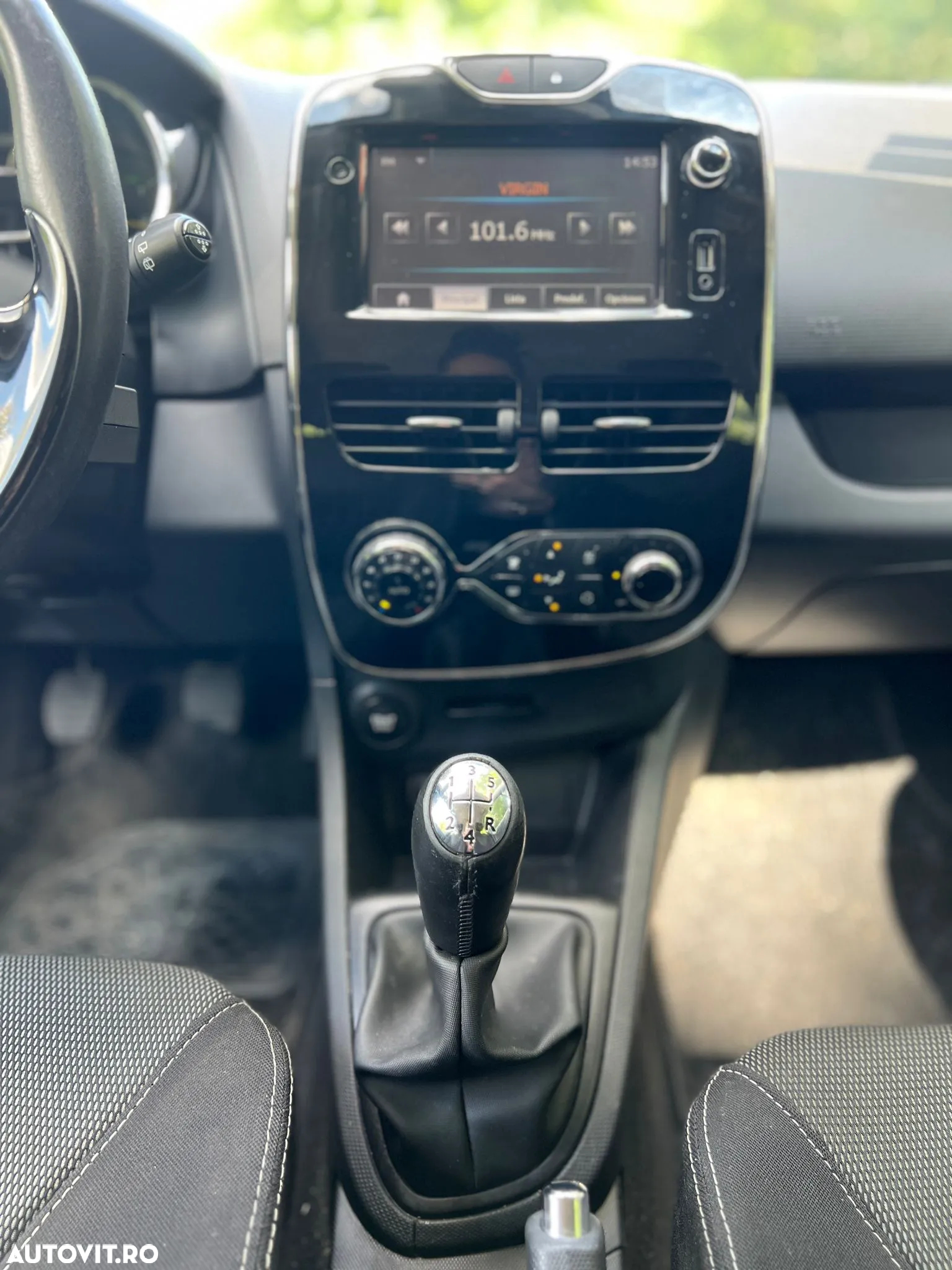 Renault Clio TCe 90 Luxe - 11