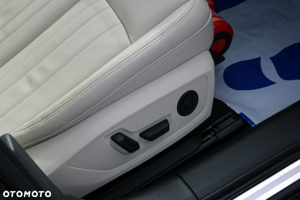 Audi A6 Avant - 38