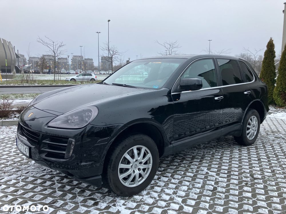 Porsche Cayenne - 1