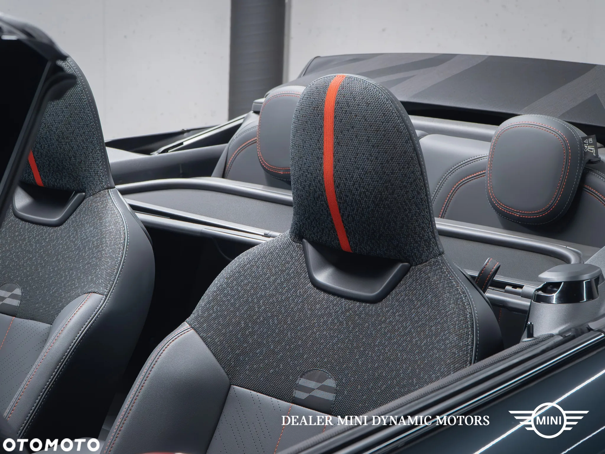 MINI John Cooper Works Cabrio - 24