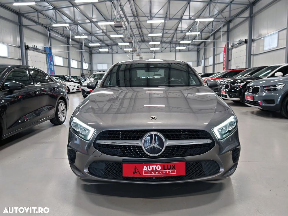 Mercedes-Benz A 250 e Sedan 8G-DCT - 4