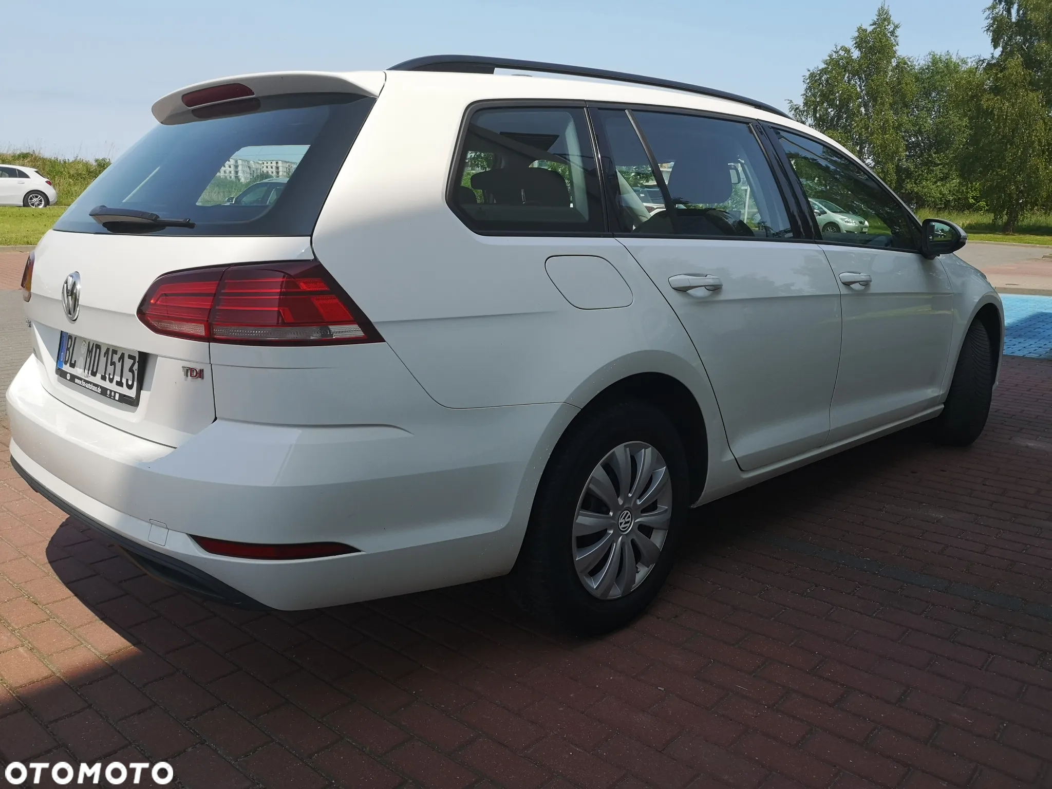 Volkswagen Golf 1.6 TDI SCR Comfortline - 11
