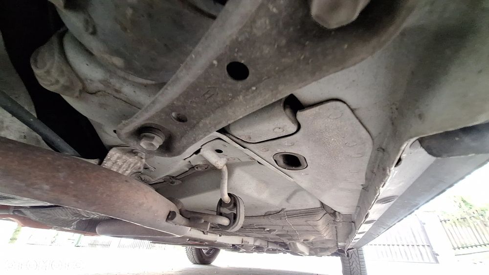 Toyota Yaris 1.5 VVT-i Style - 22