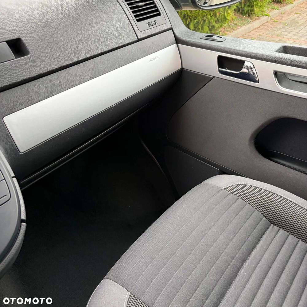 Volkswagen Multivan L1 Highline - 28
