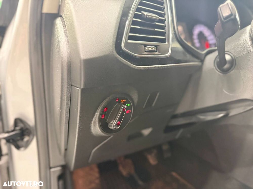 Seat Leon 1.6 TDI ECOMOTIVE Style - 10