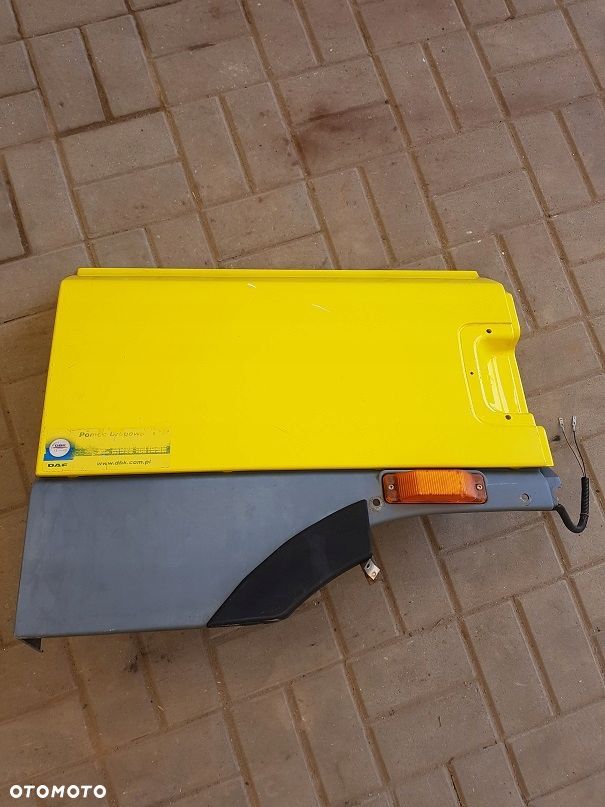 PRZEDŁUŻENIE STOPNICY KABINY SCHOWEK DAF 65 75 CF - 1