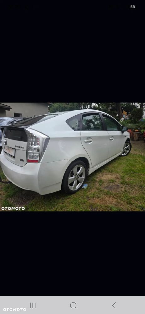 Toyota Prius (Hybrid) Comfort - 5