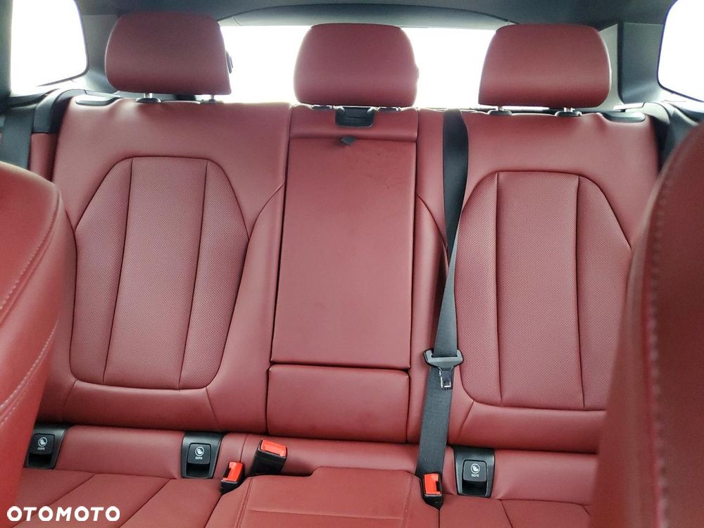 BMW X3 xDrive30i - 9