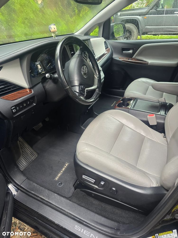 Toyota Sienna 3.5 V6 Limited AWD - 17