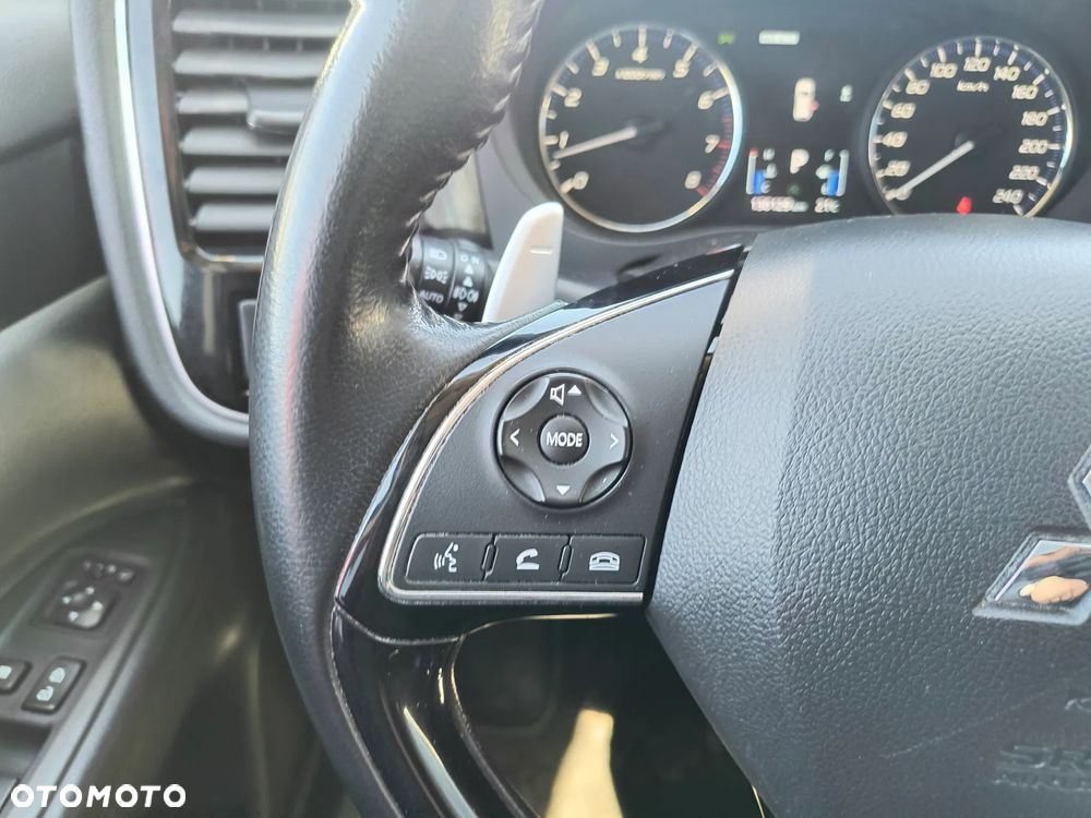 Mitsubishi Outlander 2.0 Intense + 4WD CVT - 24