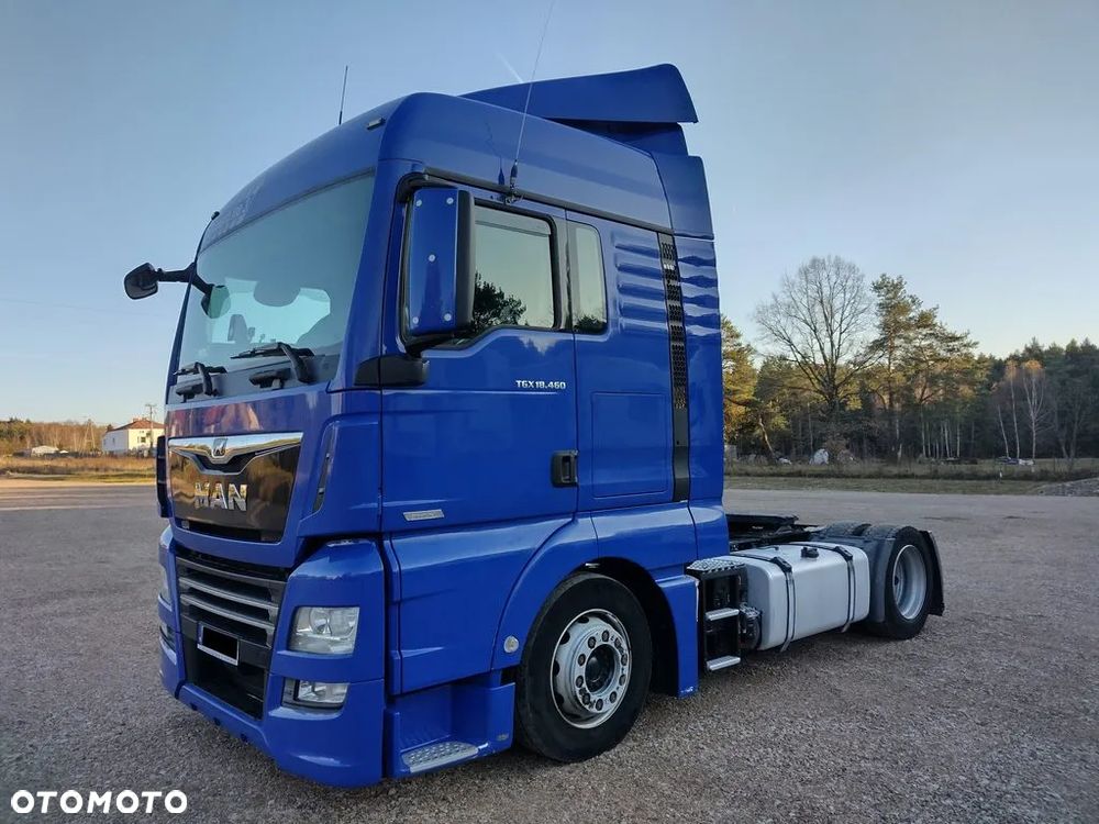 MAN TGX 18.460 Low Deck Mega - 1