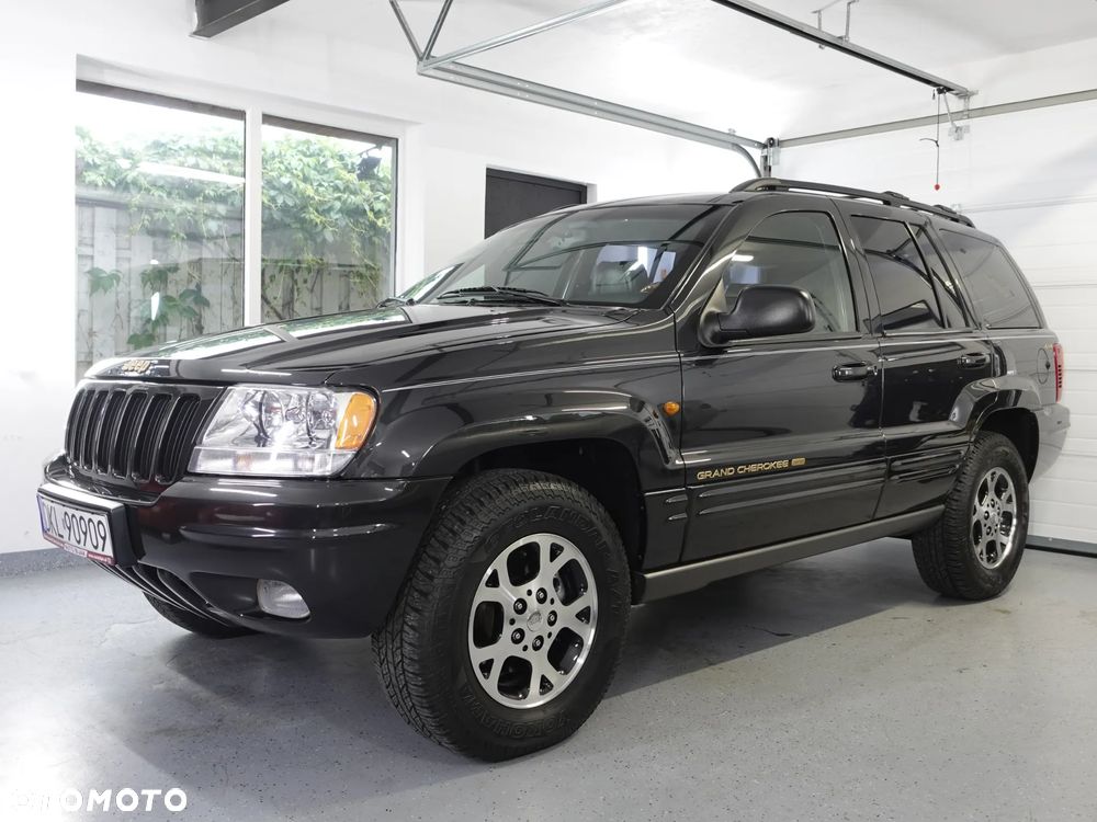 Jeep Grand Cherokee - 1