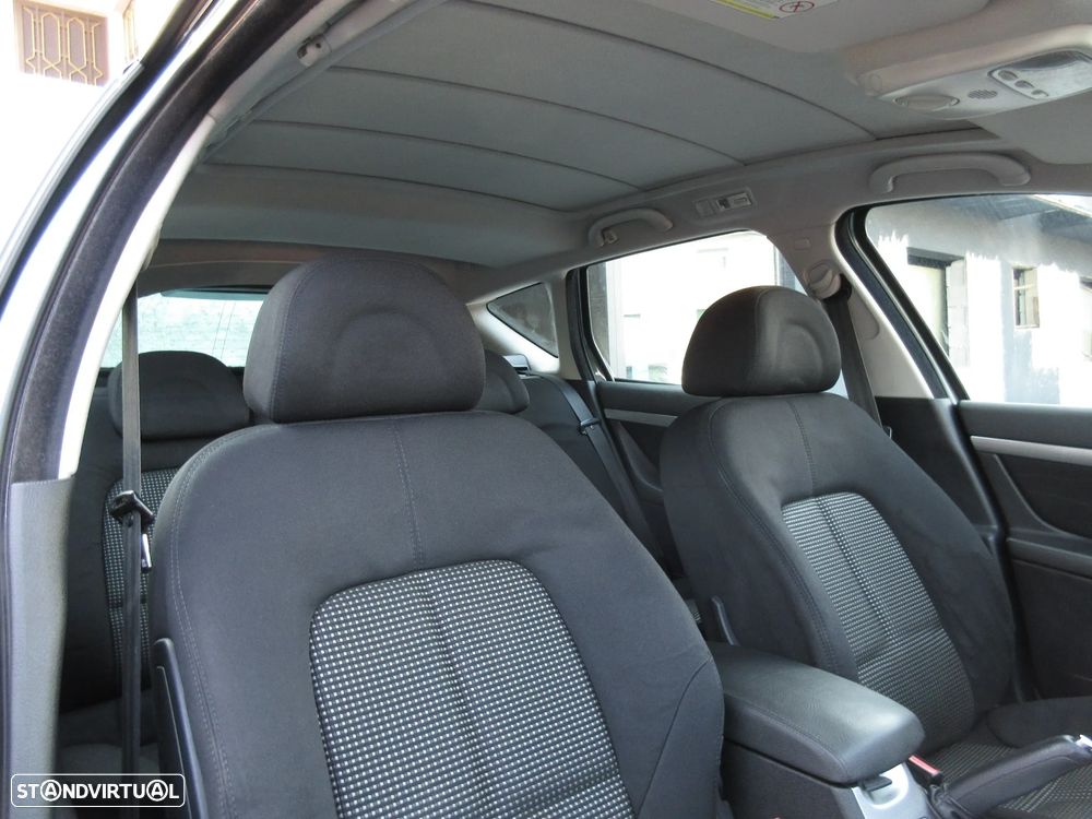 Peugeot 407 SW 1.6 HDi Executive - 18
