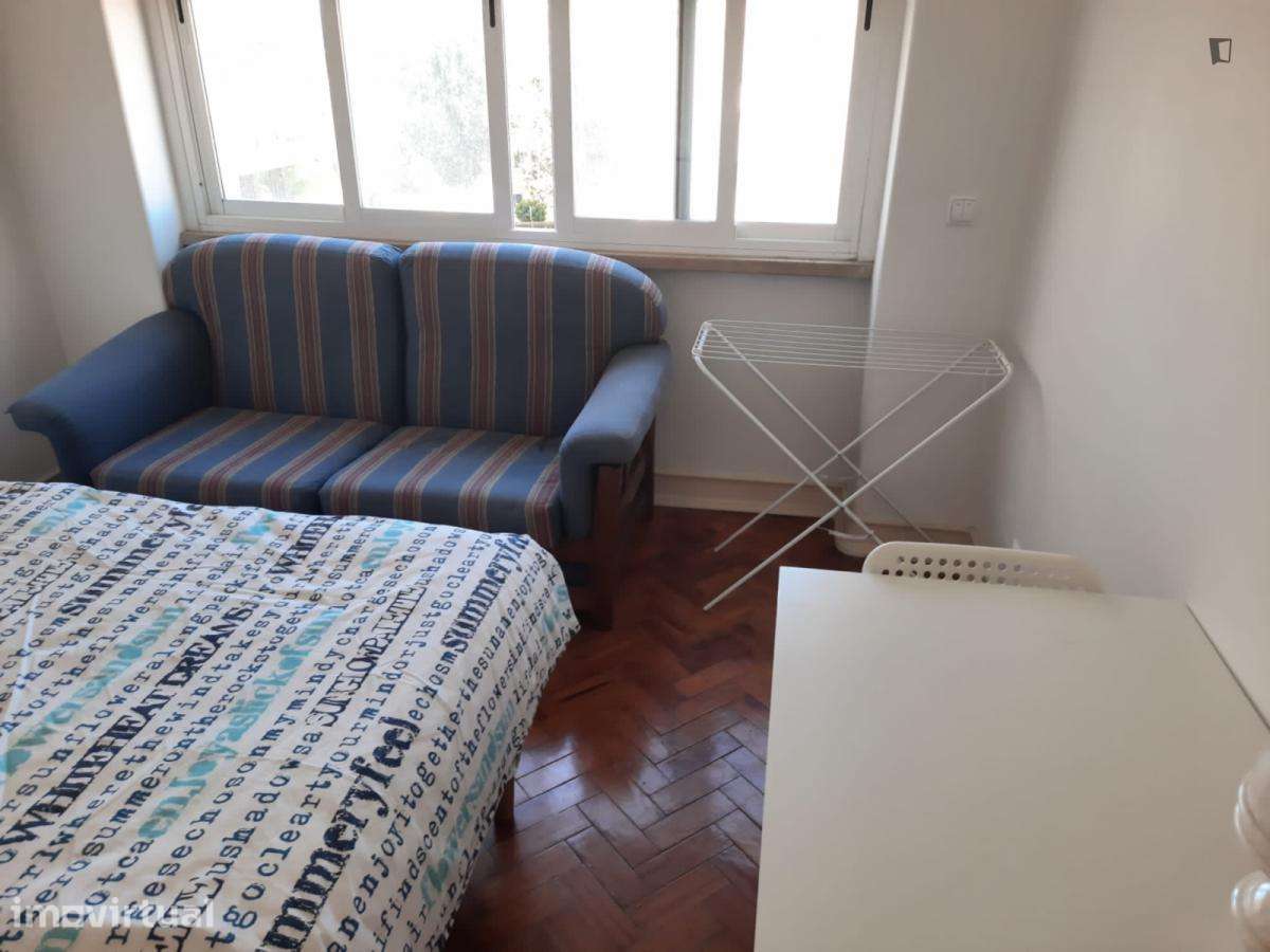 Quarto - localizado em Alvalade Lisbon - Grande imagem: 2/17