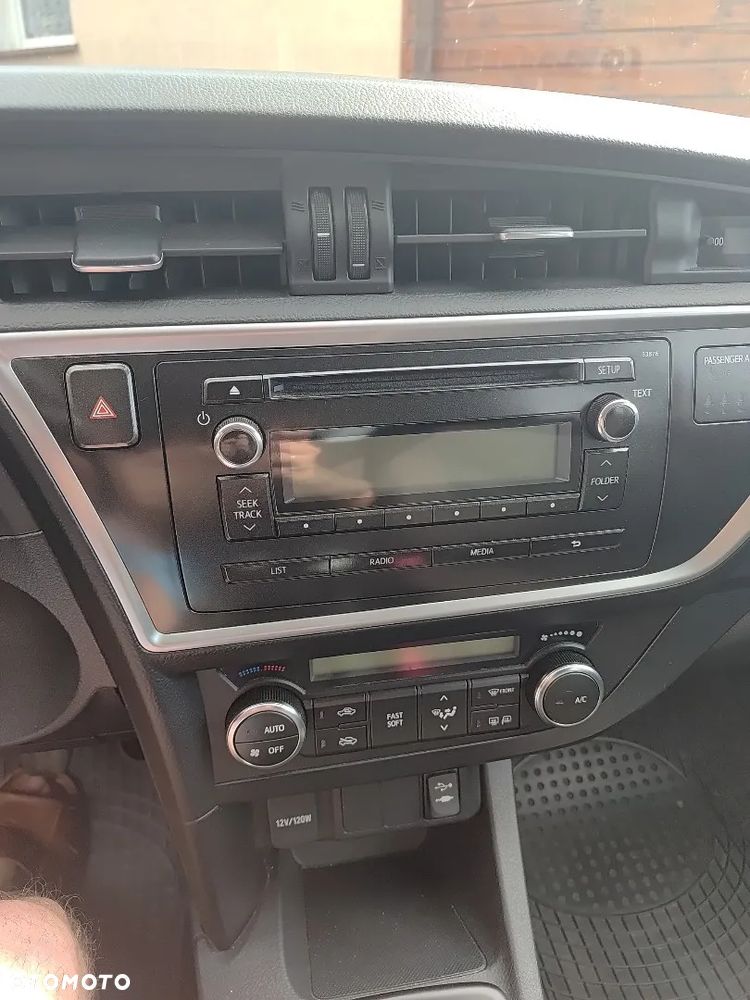 Toyota Auris 1.4 D-4D Active - 2