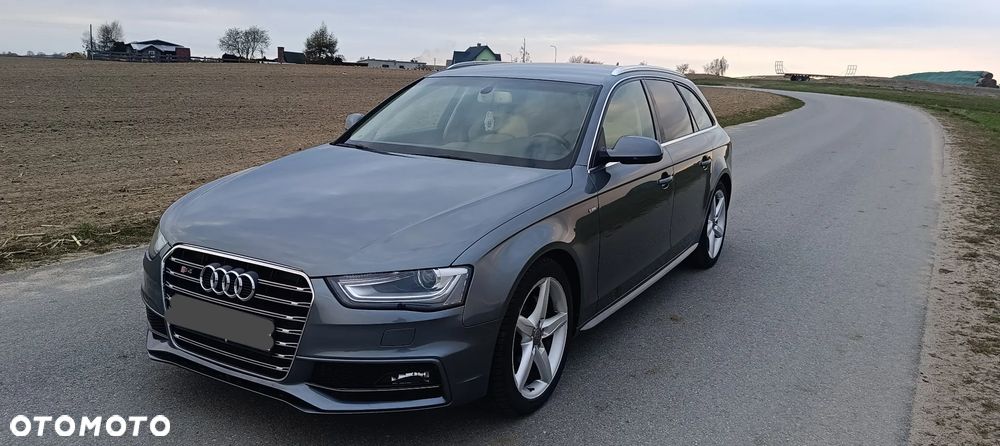 Audi A4 Avant - 1