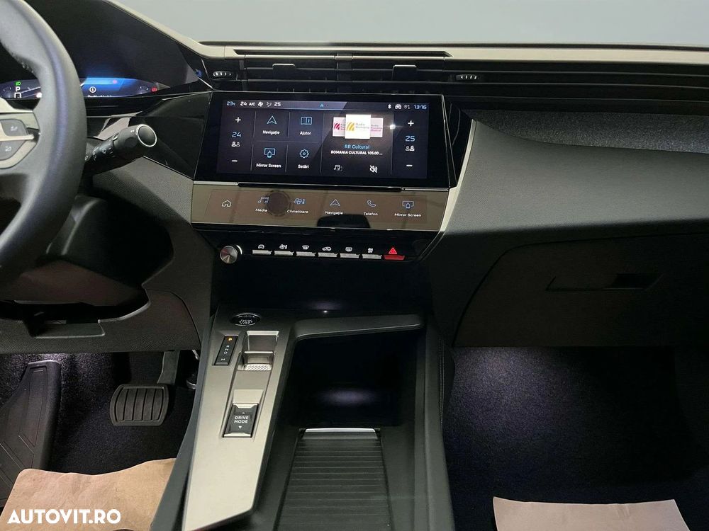 Peugeot 408 1.2L PureTech 130 S&S EAT8 Allure - 13