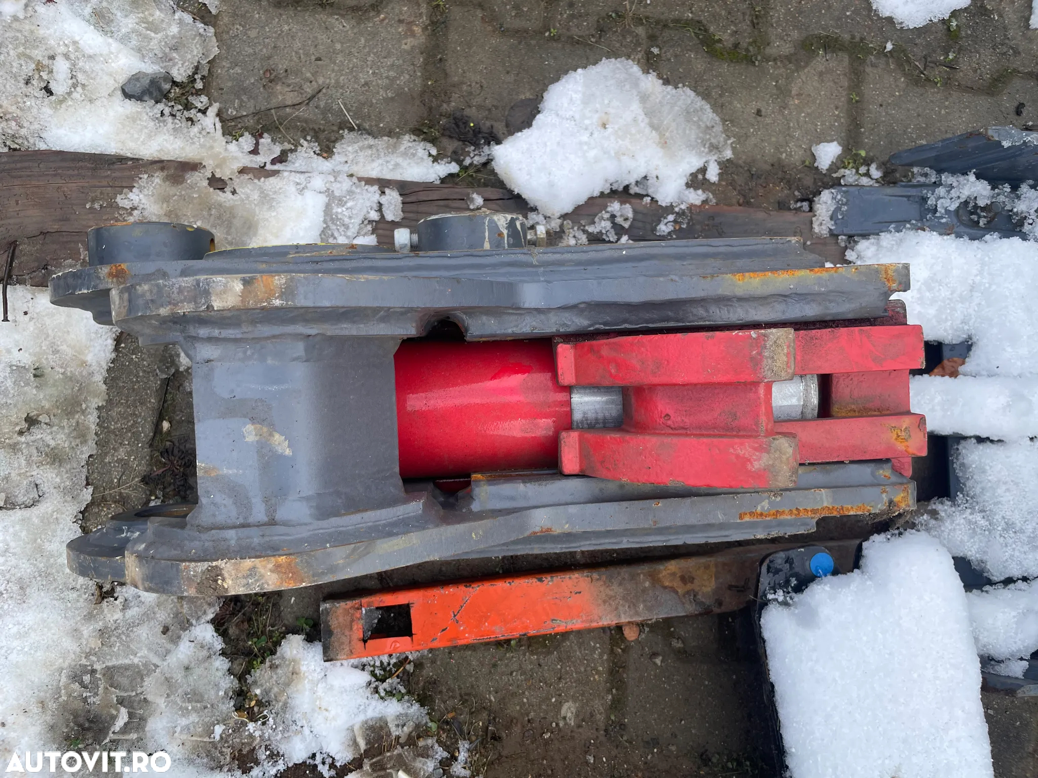Sistem Strickland Rapid Automat De Prindere Cupe Pentru Excavatoare cu bolt de 45mm - 2