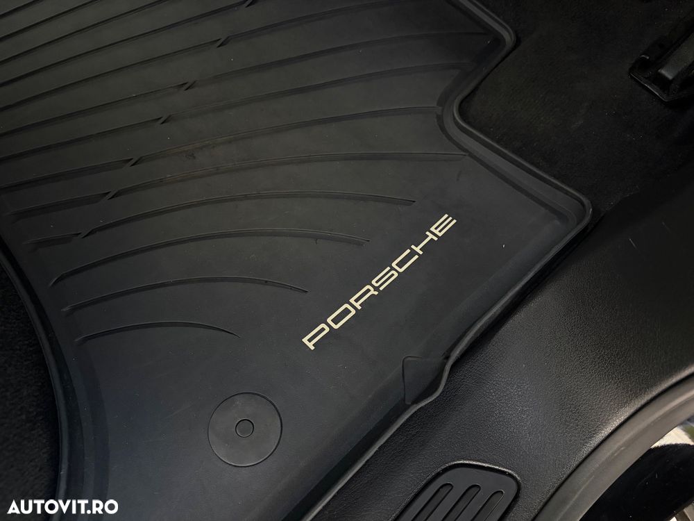 Porsche Cayenne 3.0TD TipTronic - 24