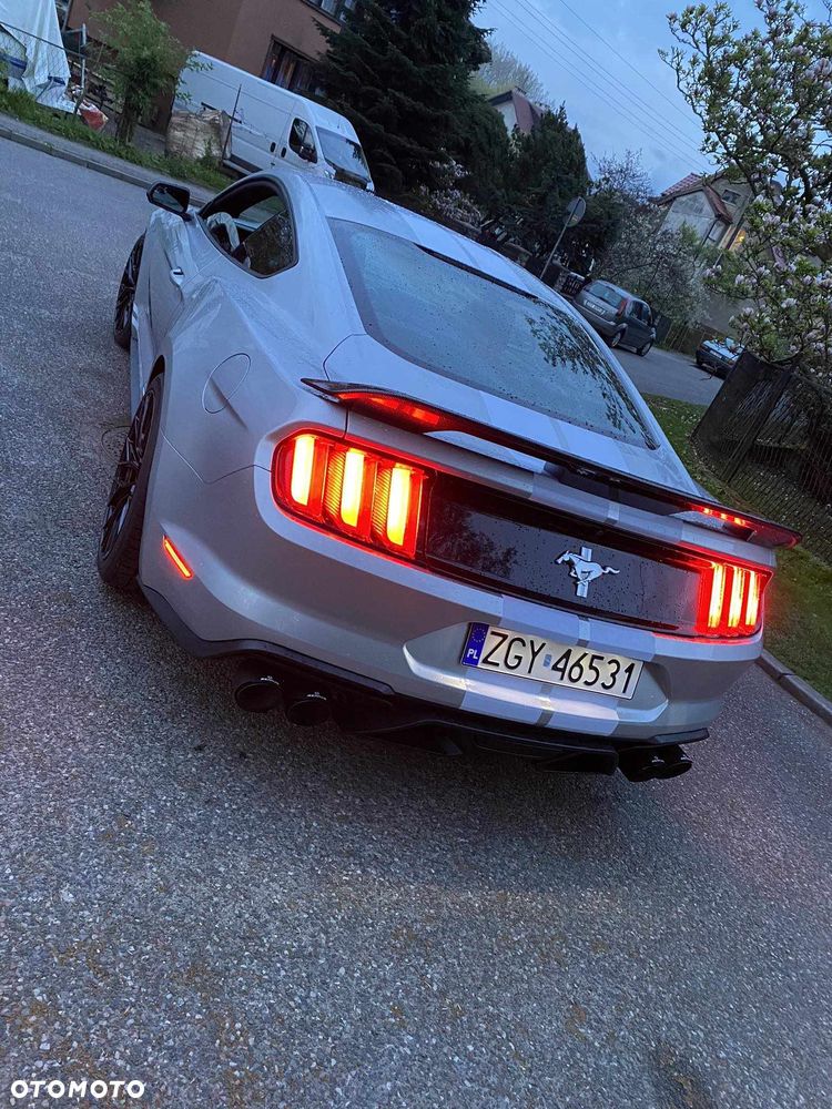 Ford Mustang - 21
