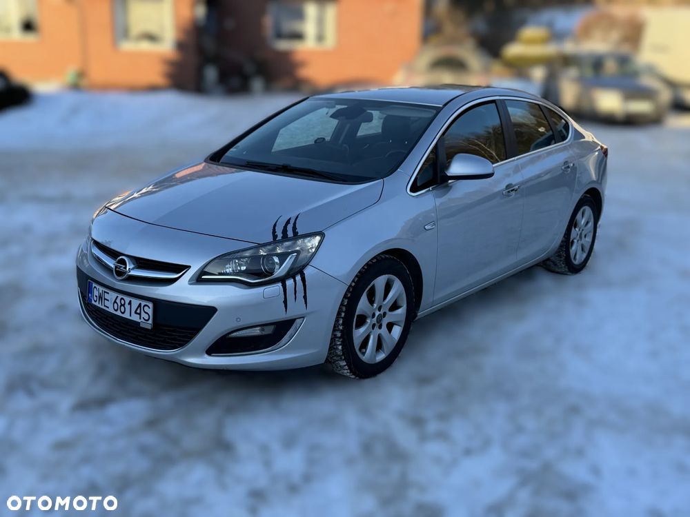 Opel Astra - 1
