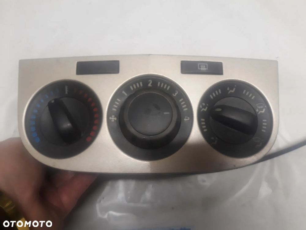 PANEL NAWIEWU OPEL CORSA D  1,3 CDTI  466119570 - 2