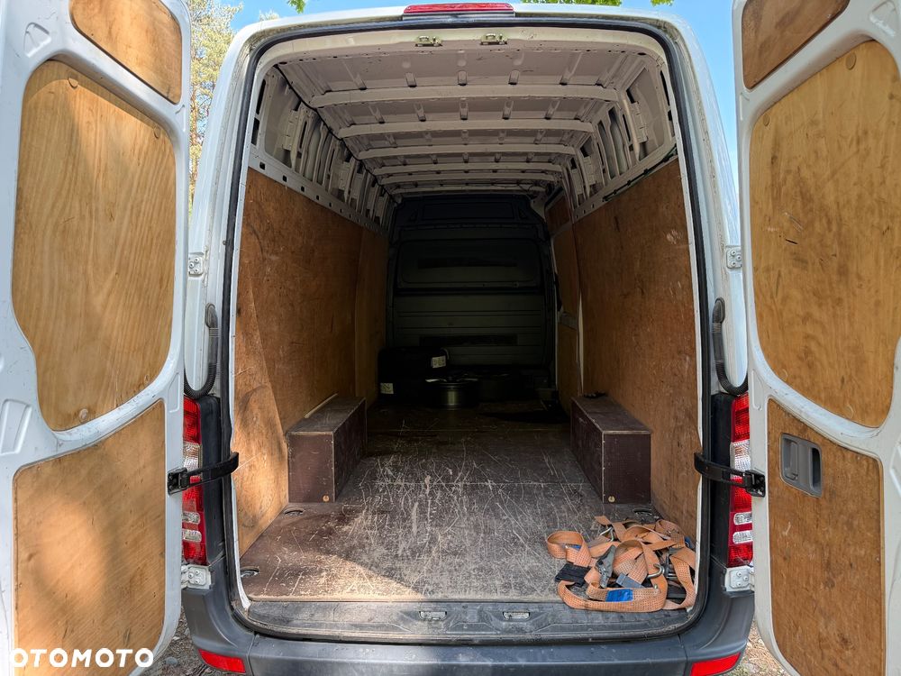Mercedes-Benz Sprinter - 17