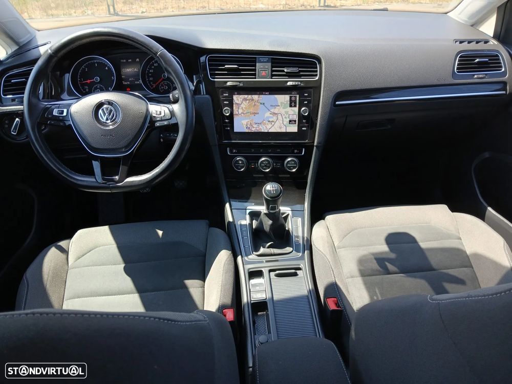 VW Golf Variant 1.6 TDi Highline - 15