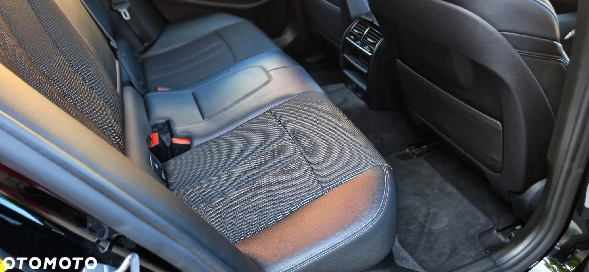 BMW Seria 5 520d Touring Sport Line - 25