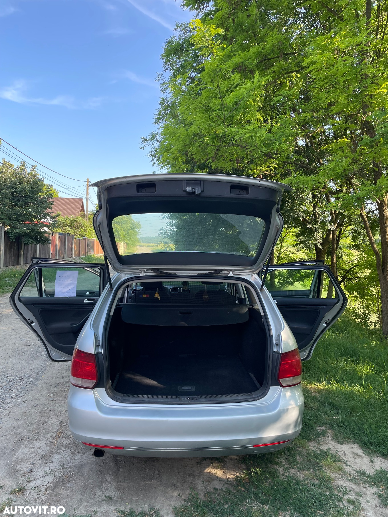 Volkswagen Golf 1.6 TDI DPF BlueMotion - 6