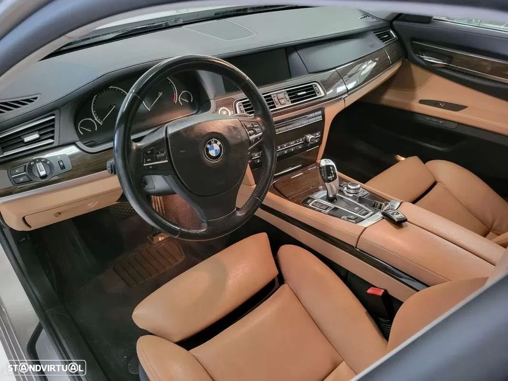 BMW 730 d - 19