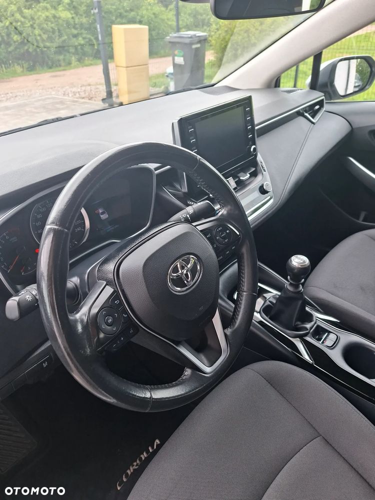 Toyota Corolla 1.6 Comfort - 25